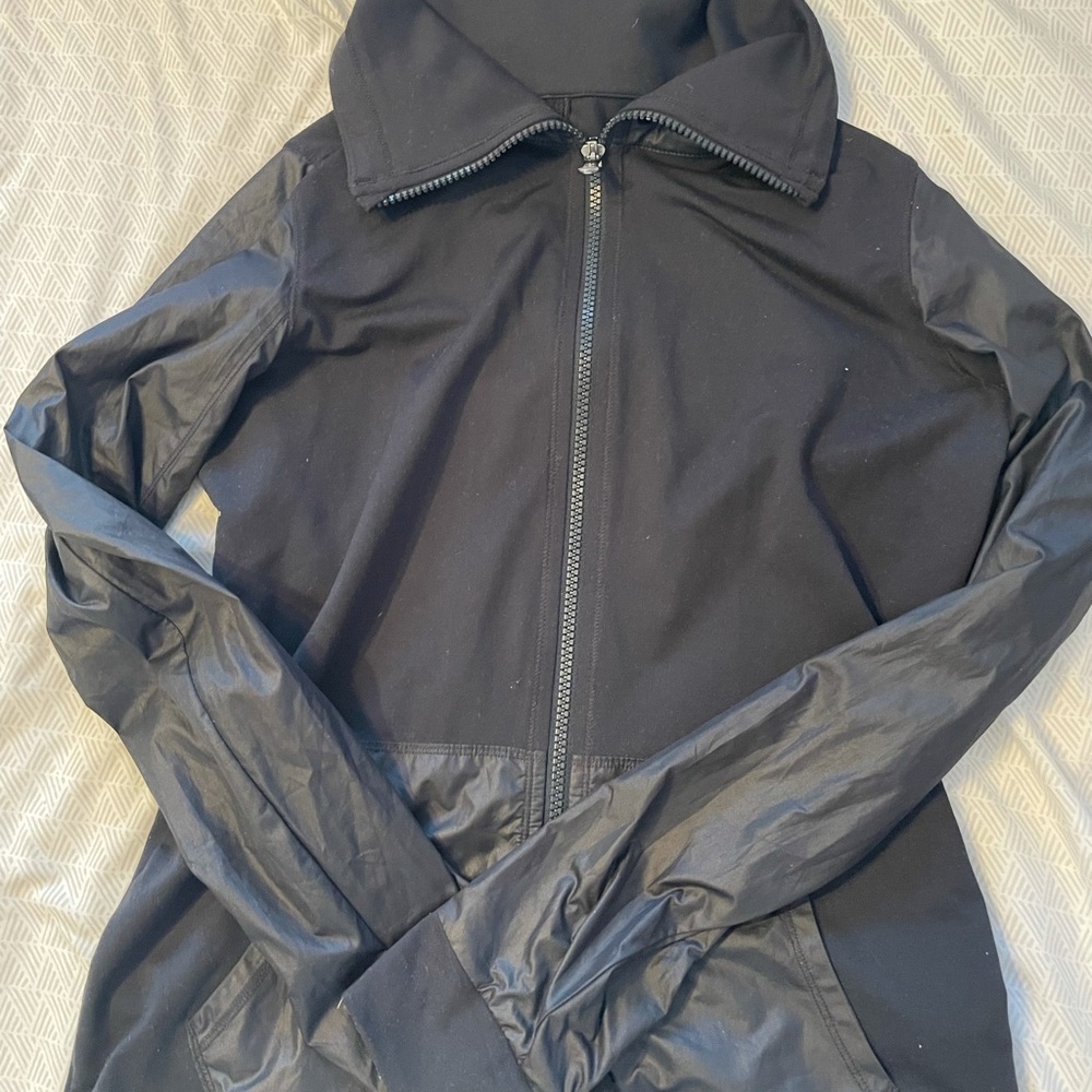 Black under armor jacket
